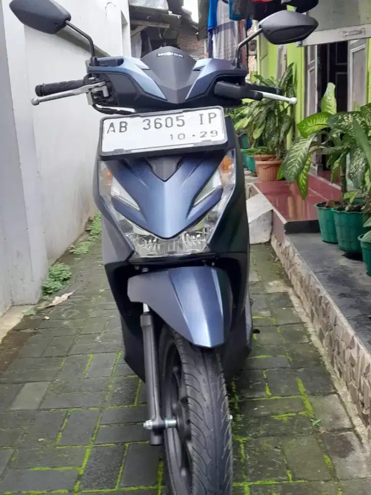 Honda beat deluxe keyles th 2024 km 2rb perak