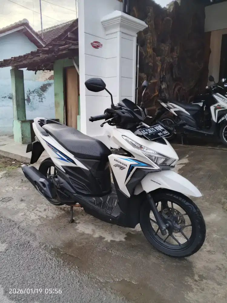 Honda Vario Led 125 // Putih // th 2016 // AG Nganjuk
