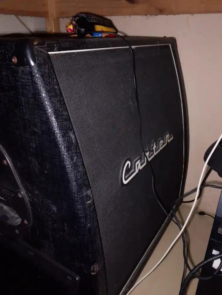 Amplifier merk Carter CK3 300 Watt