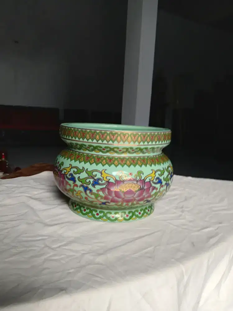 Hiolo Keramik Teratai tempat bakar dupa porselen oriental