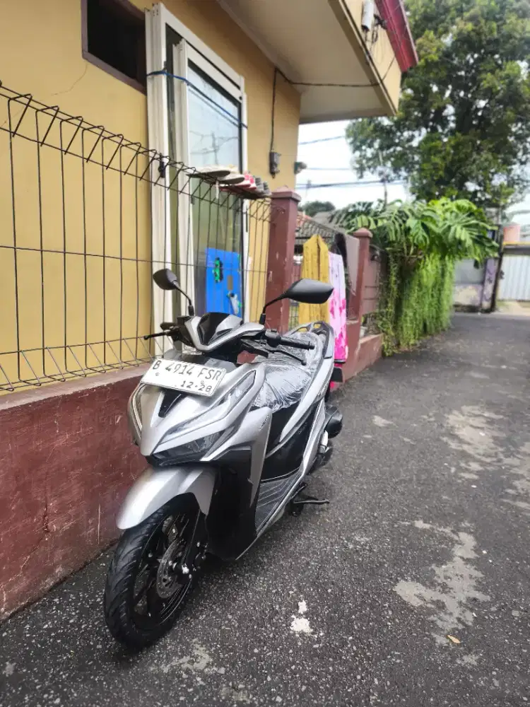 Bissmillah dijual motor Honda Vario LED new 150cc keyles 2018 istimewa