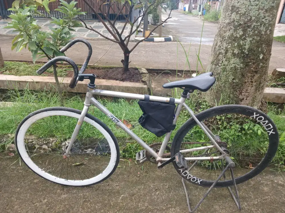 Sepeda Fixie Fixie