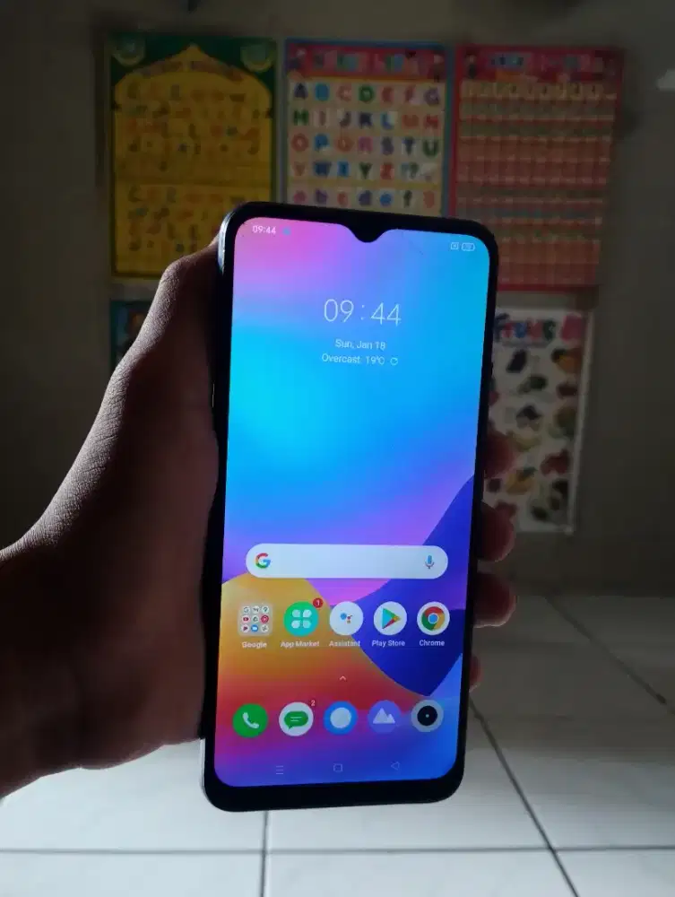 sold adanya realme c12 ram 3/32 hp+casan tc aja retak dikit