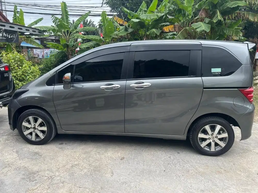 Honda Freed PSD Tahun 2011 (Matic)