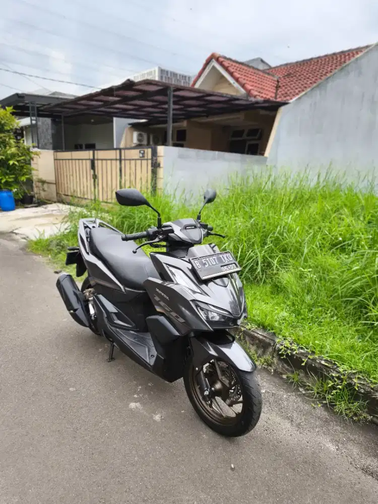 Bissmillah dijual motor Honda Vario 160cc ABS  20