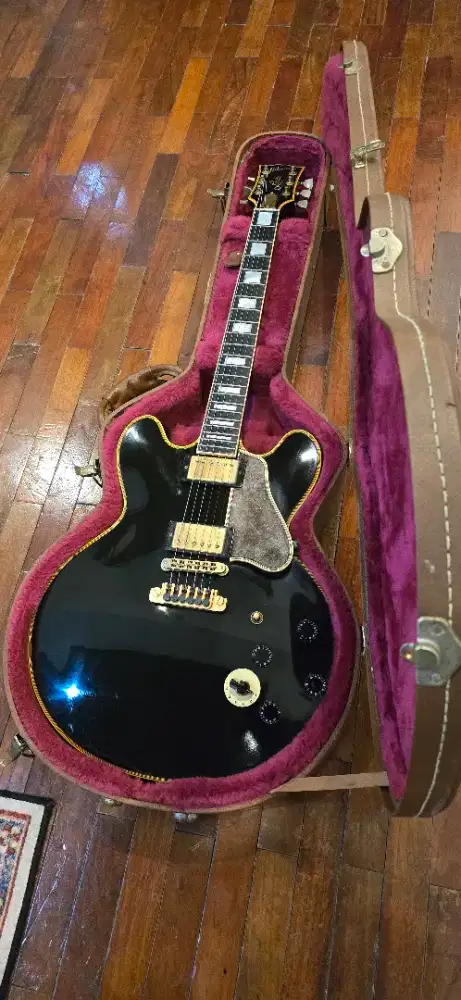 2001 GIBSON LUCILLE BB KING SIGNATURE SERIES