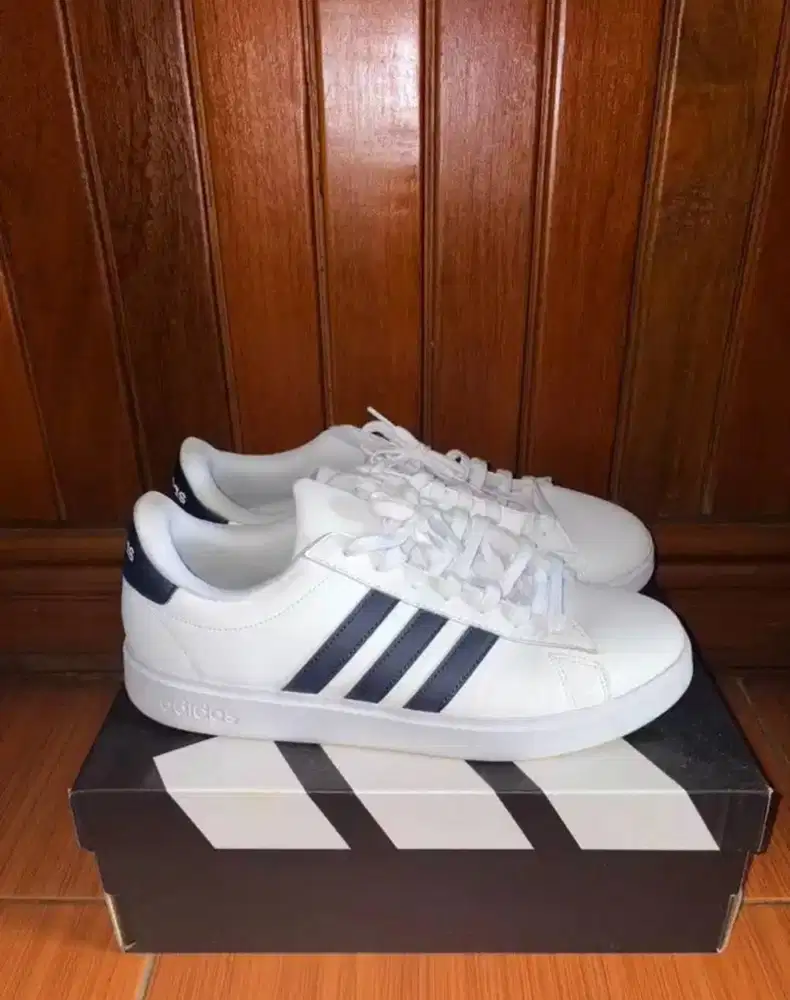 Sepatu adidas original murah