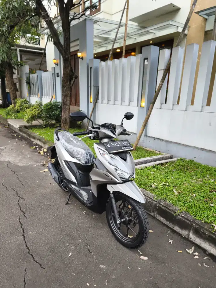 Bissmillah dijual motor Honda beat deluxe 2021 istimewa