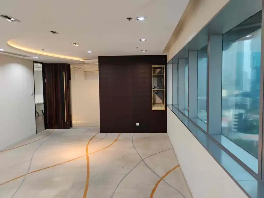 Disewakan Office Sudirman Kondisi Fitted