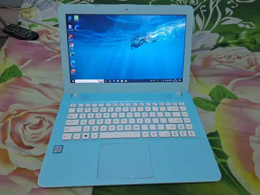 Bismillah dijual laptop asus core i3 mulu siap pakai ssd128gb