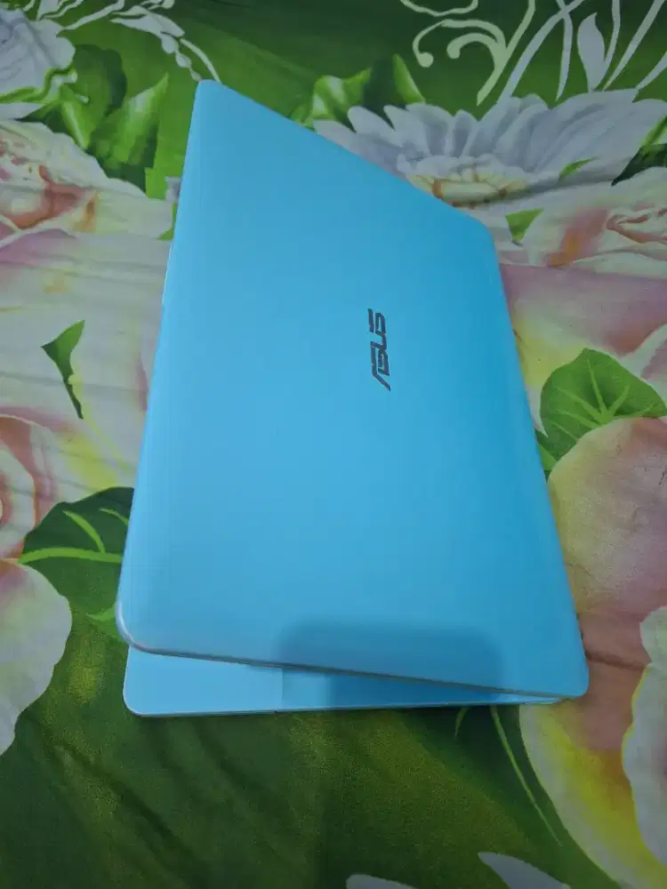 Bismillah dijual laptop asus core i3 mulu siap pakai ssd128gb