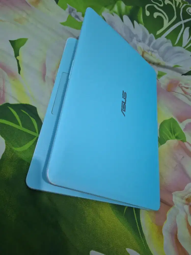 Bismillah dijual laptop asus core i3 mulu siap pakai ssd128gb