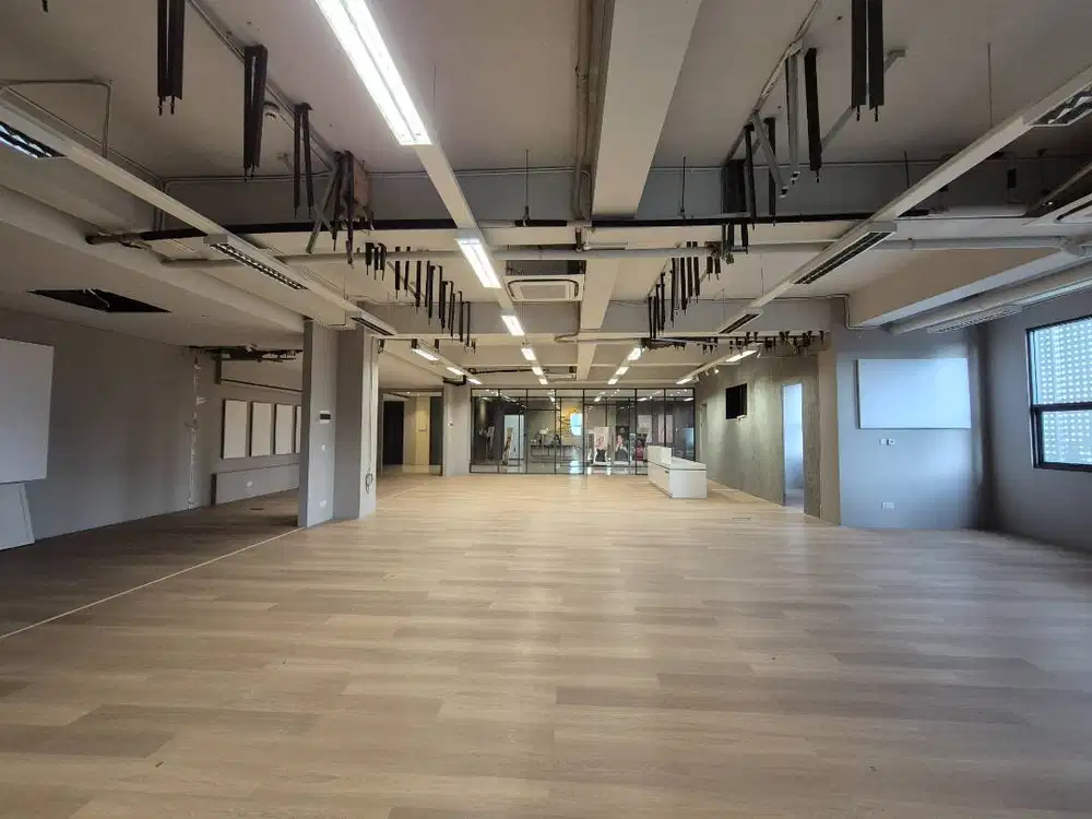 DISEWAKAN RUANG KANTOR - RUANG USAHA - LOKASI STRATEGIS KOTA BANDUNG