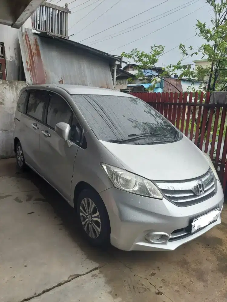 Jual Honda Freed AT