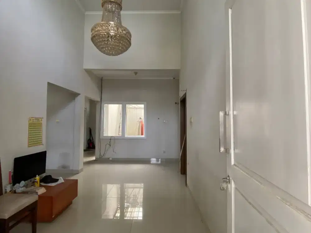 Dijual Rumah HOOK Luas Tanah 119 di Pinus Regency harga 790 Juta Dekat Jl. Soekarno Hatta Bandung