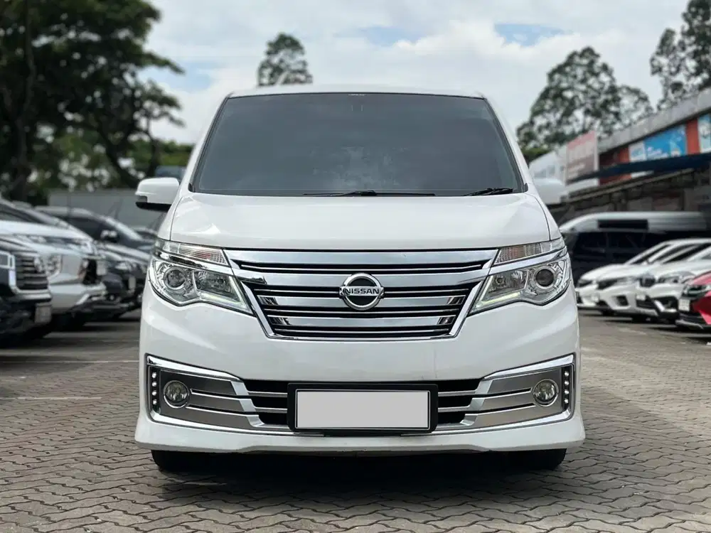 KM 50RB TERMURAH NISSAN SERENA HWS AUTECH AT 2016 PUTIH