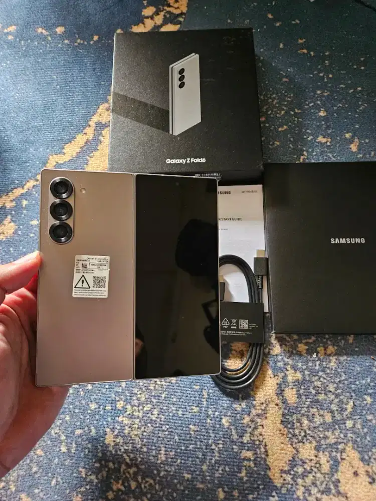 Samsung Fold 6 512GB Fulset Resmi ,Bisa Tukar Tambah