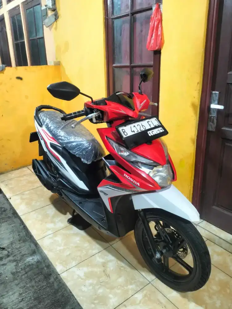 Bissmillah dijual motor Honda beat eco 2017 istimewa