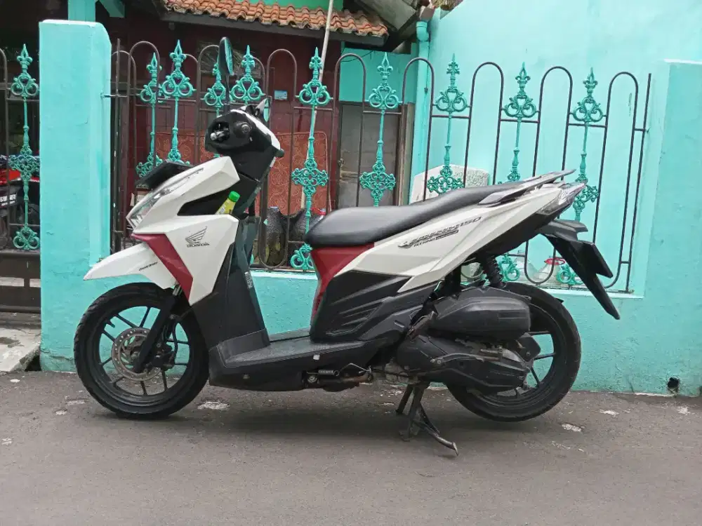 Honda Vario 150cc tahun 2016 mulus orsinil terawat