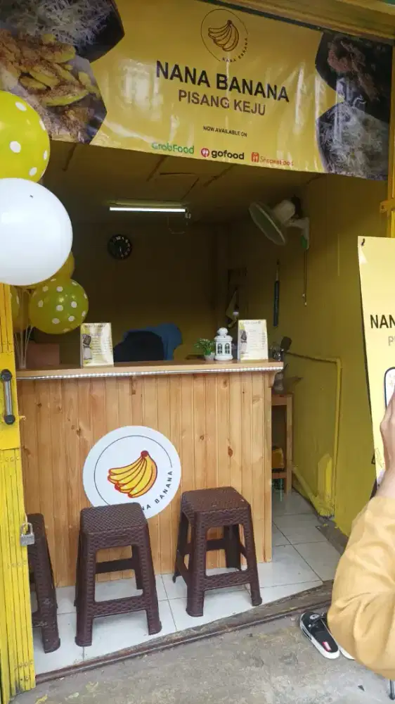 Meja Bar Kayu Jati Belanda