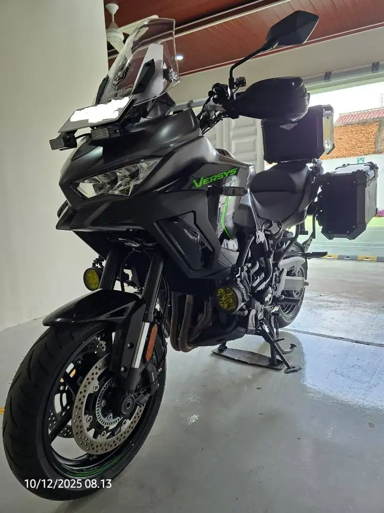 Kawasaki Versys 1100cc Like New KM 361 ASLI