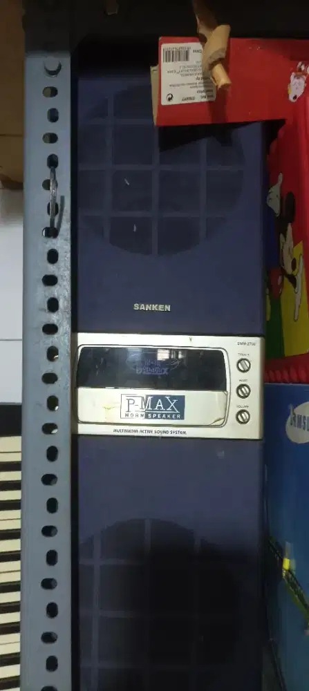 Spiker aktif sepasang