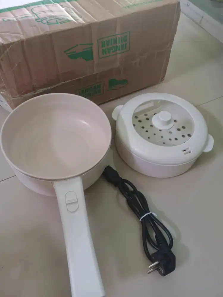 Panci listrik serbaguna