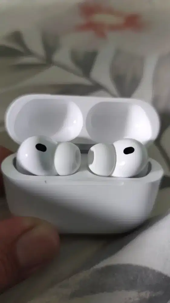 Airpods pro 3 garansi resmi