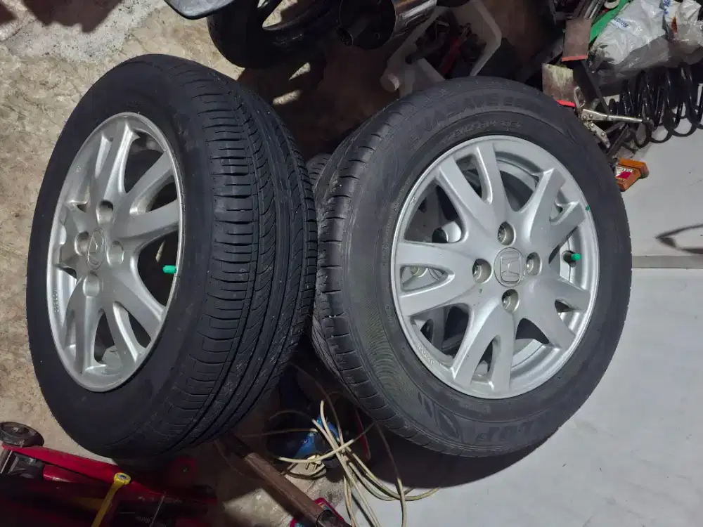 Pelek bekas Honda brio