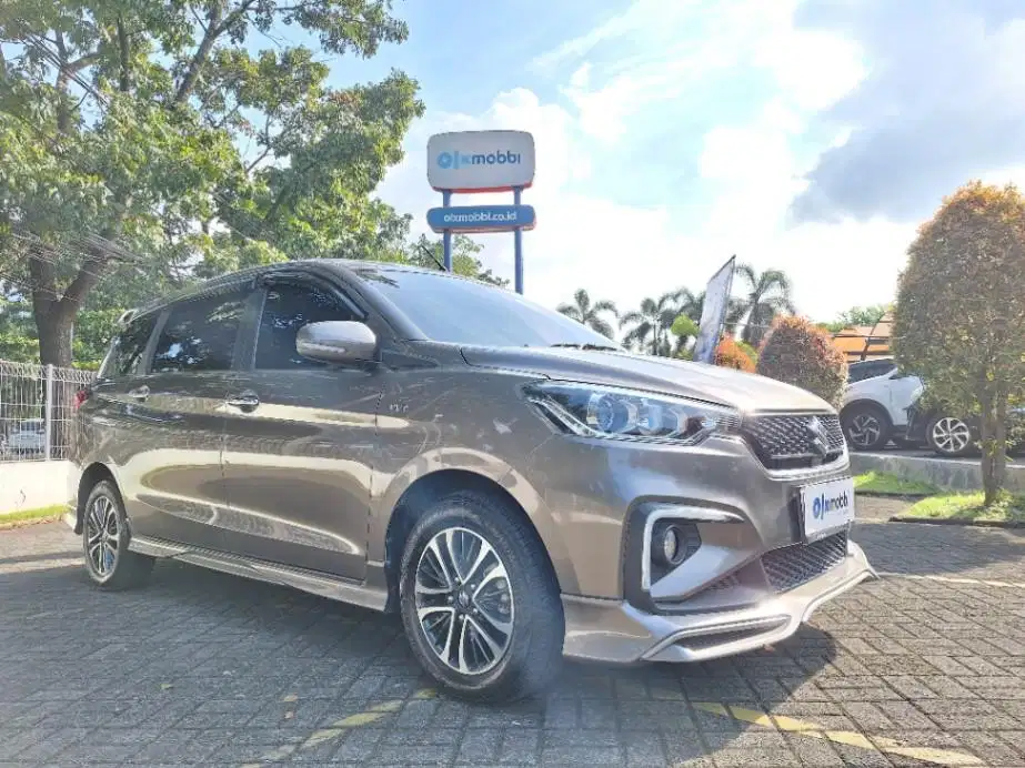 Like New - Suzuki Ertiga 1.5 Hybrid SS Bensin-MT 2023