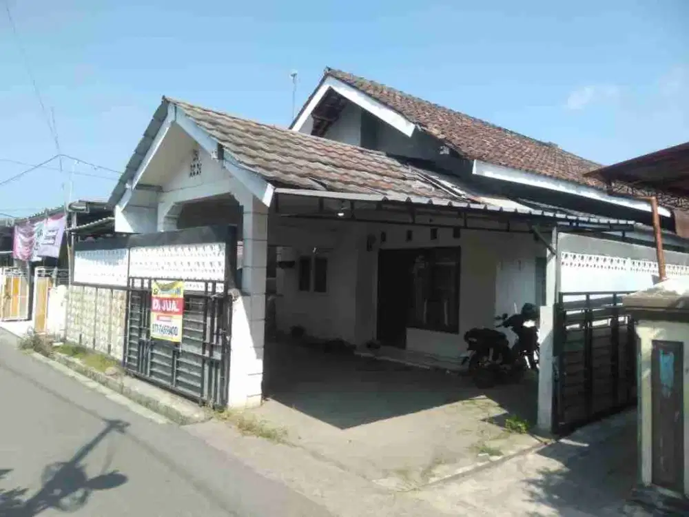 rumah kampung samping taman graha asri ciracas serang
