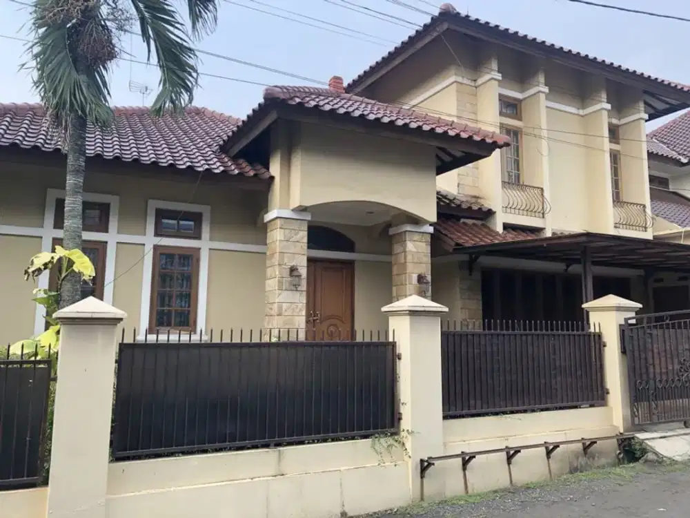 Rumah tua cantik di ciputat pr 17680