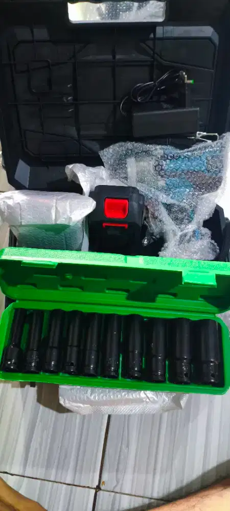 impact wrench impek batre