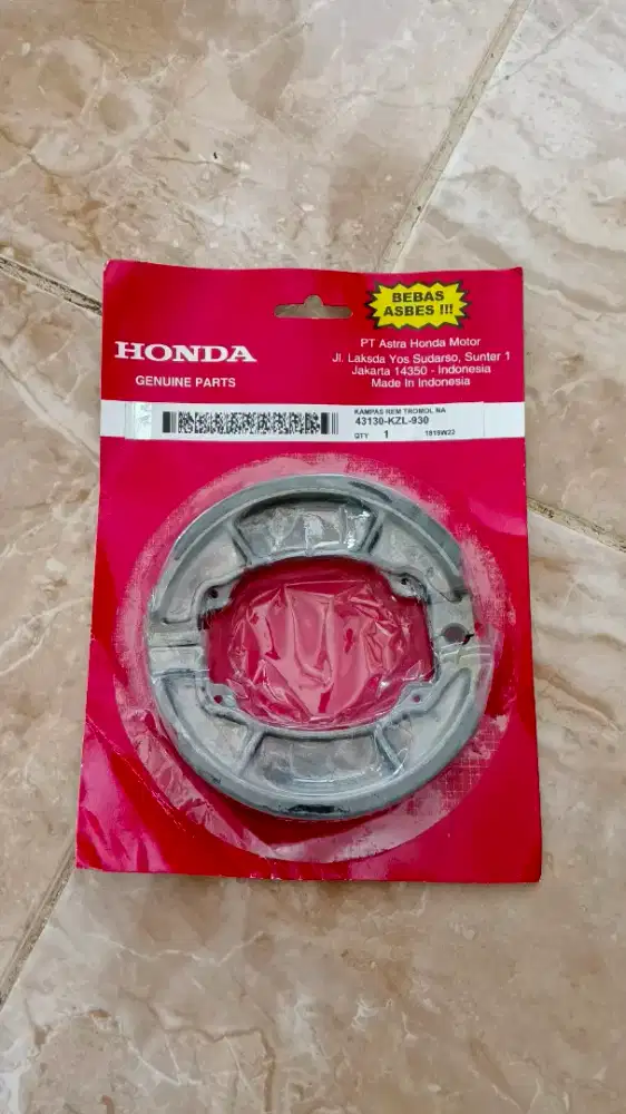 Kampas rem belakang Matic tipe tromol