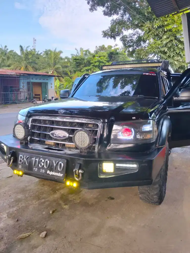 DIJUAL FORD EVEREST 4X4 2007 – TANGGUH & SIAP SEGALA MEDAN