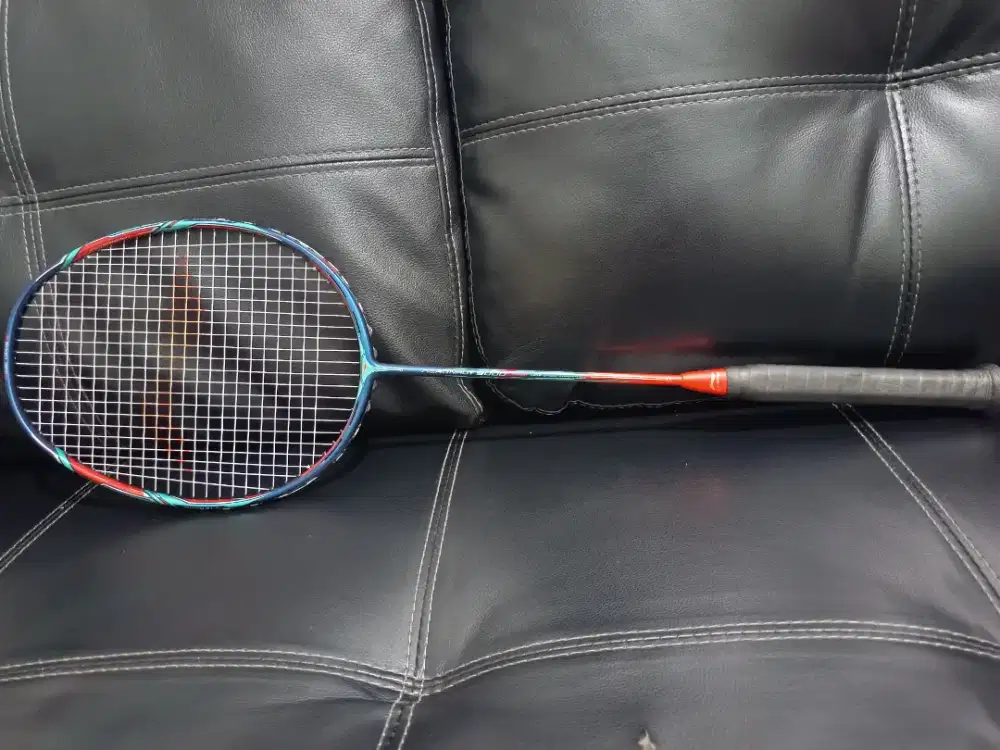 Raket badminton lining aeronaut 9000c