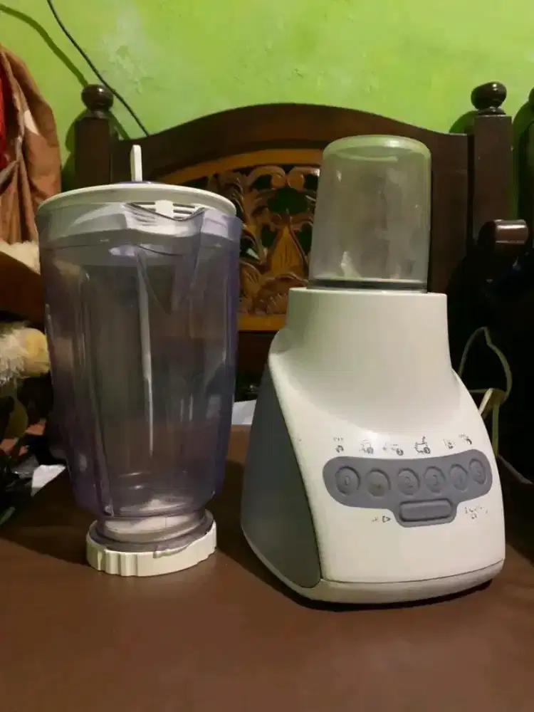 Blender Philips HR-2116