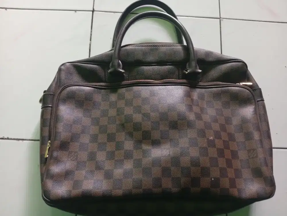Tas LV Untuk Kerja & Traveling