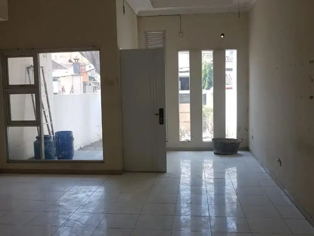Dijual Rumah 2 Lantai Di Jl. Kedungmundu Tembalang Semarang