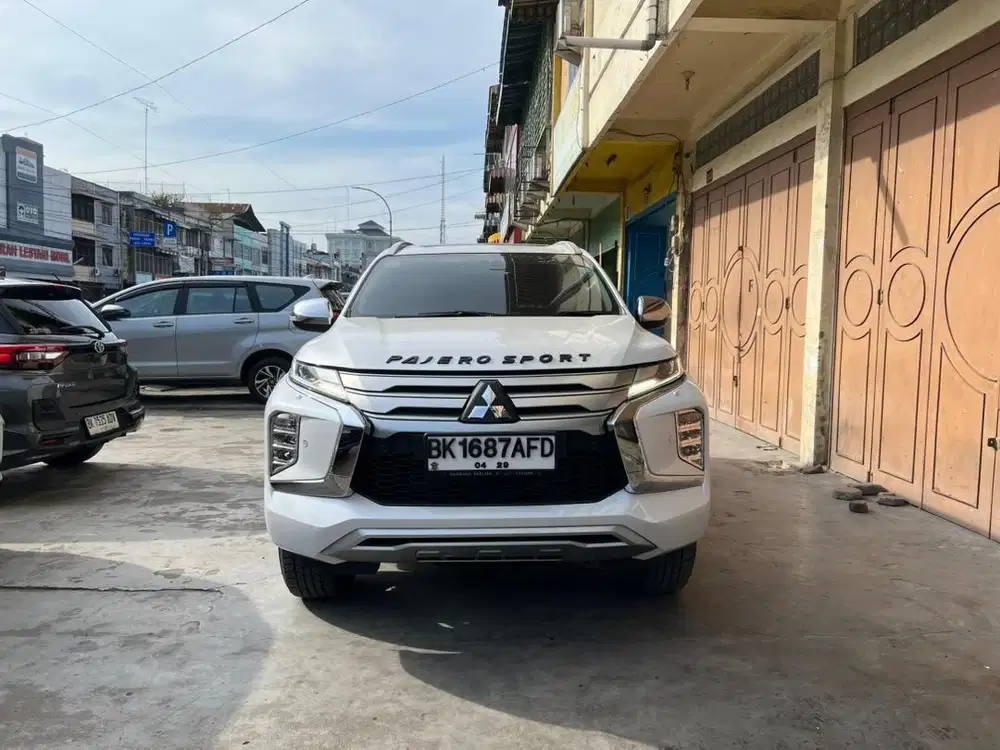 mitsubishi pajero sport dakar 2023