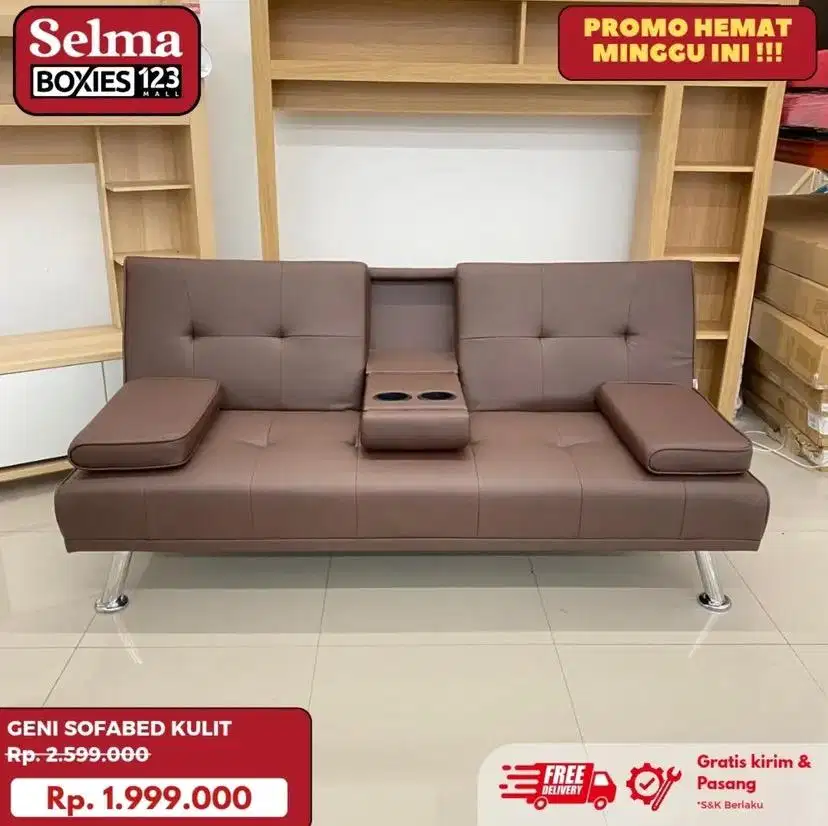Sofabed dengan tempat penyimpanan gelas
