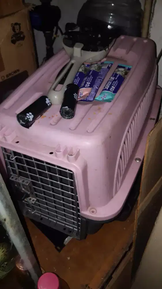 Pet cargo sedang cepat