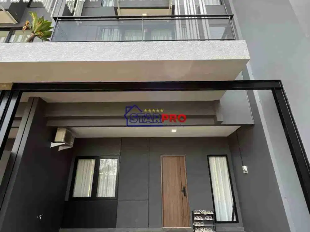 di jual rumah mewah 3 lantai lokasi strategis di jagakarsa