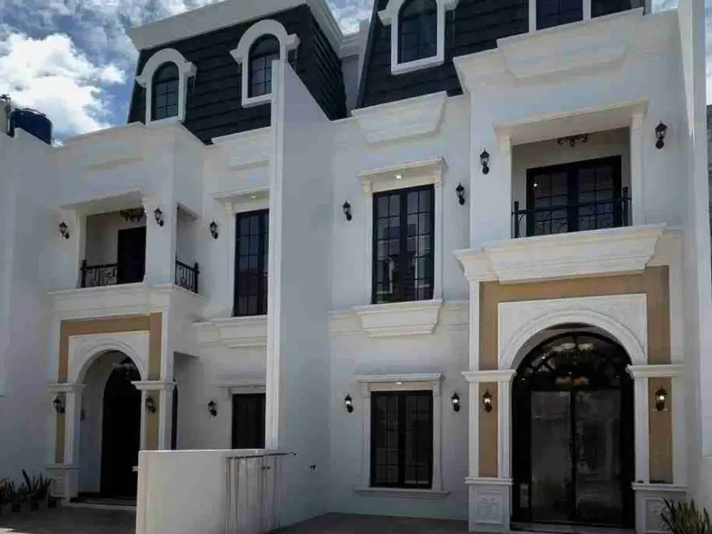 di jual rumah mewah lokasi strategis di jagakarsa