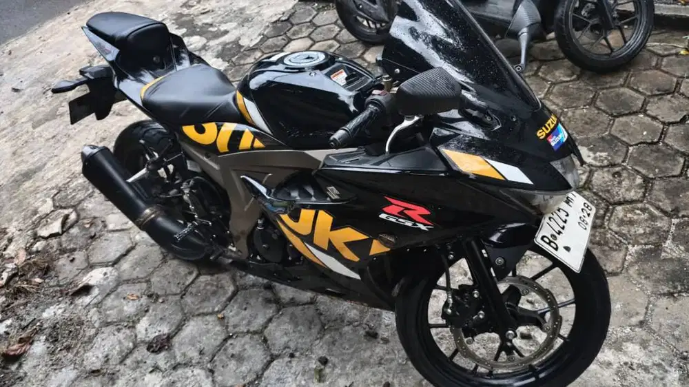 JUAL CEPAT GSX-R 150 Tahun 2018