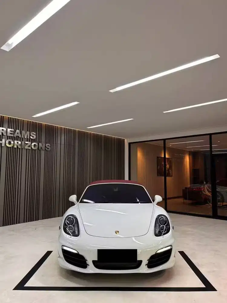 Porsche Boxter 2.7 PDK Cabriolet 2015 White on Red Putih