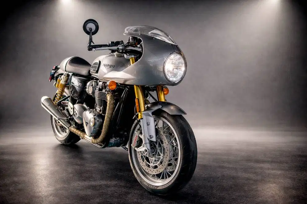 MOTOR TRIUMPH  THRUXTON R