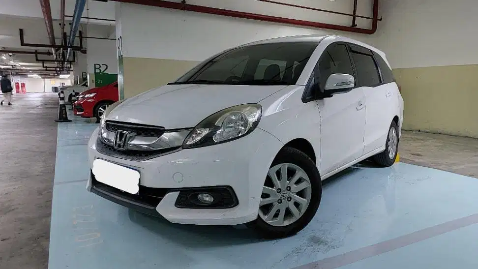 DP MURAH Honda Mobilio 1.5 E Bensin-MT 2015 Putih CKRNB