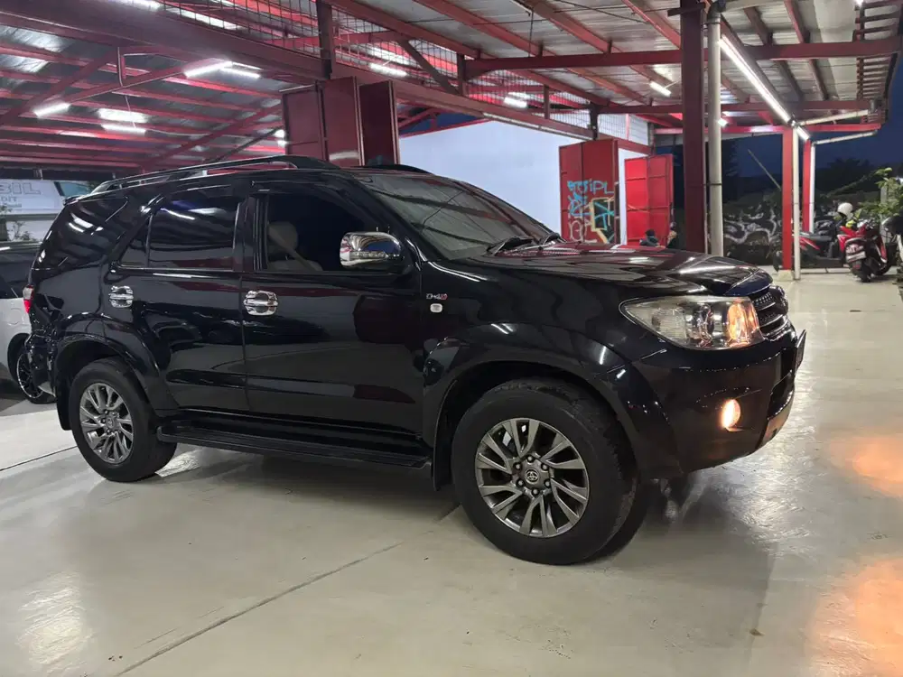 Toyota Fortuner 2011 Diesel