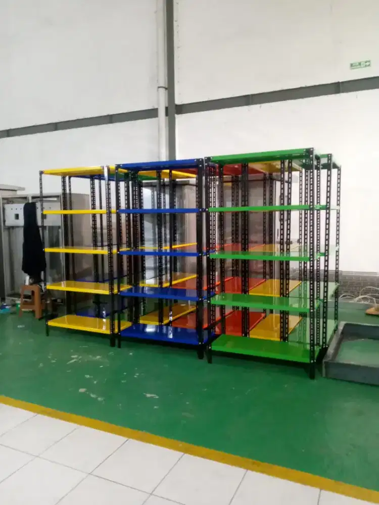 Rak besi rak toko rak kantor